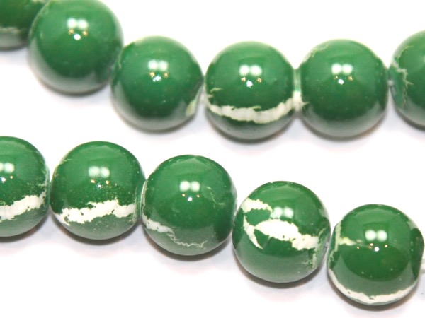 Бусины стеклянные зелено-белые. 10 мм. 10 шт.