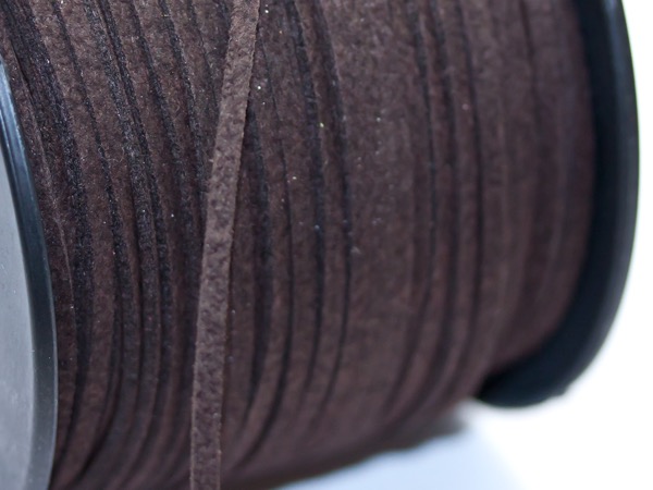 Шнур замшевый 3 мм темно-коричневый. 1 м
