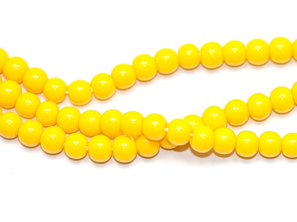 Бусины стеклянные (класс А) желтые. 4 мм. Нитка (~102 шт.)