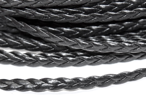 Шнур кожаный 5 х 2 мм плетеный черный. 1 м