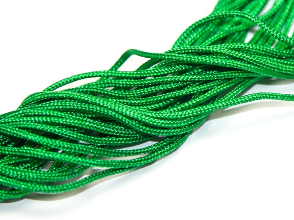 Шнур нейлоновый 1,5 мм зеленый. 12 м