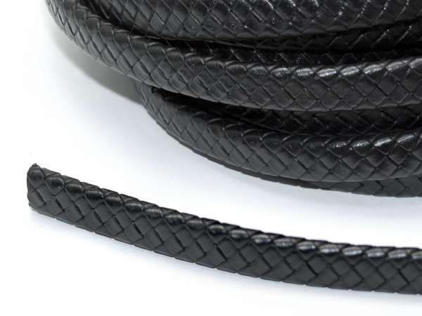 Шнур кожаный 10 х 5 мм плетеный черный (Греция). 18 см