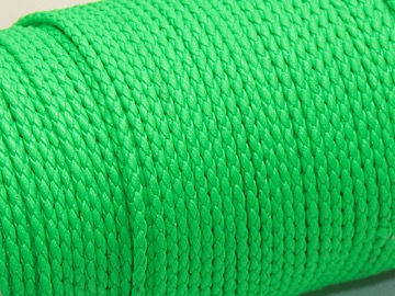 Шнур кожзам 3 мм плетеный ярко-зеленый. 20 см
